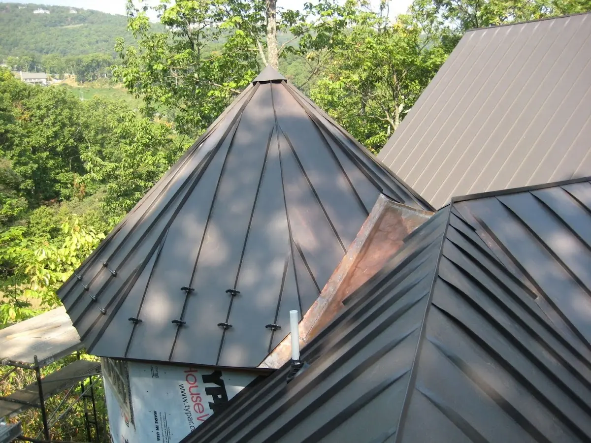 Professional Roof Tarp Installation by Craftsman Roofing in Fort Hill